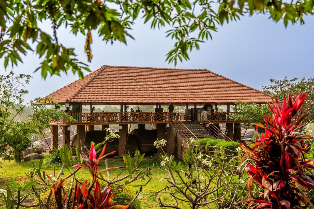 Leo Wodden Resort Hampi Exterior photo